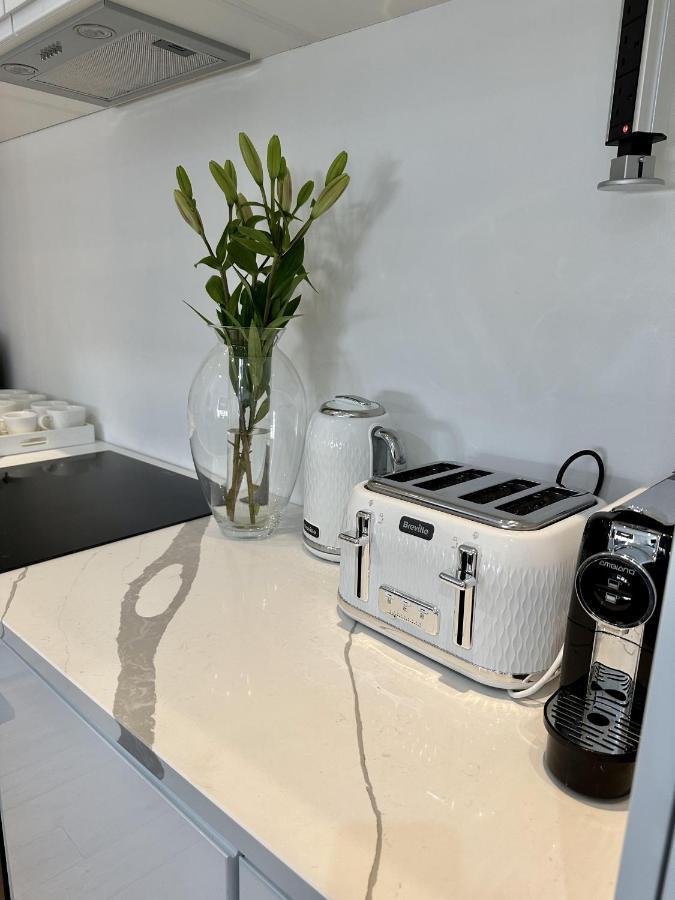 Apartment Chelsea - 2bed - Sleeps 4 - Pet Friendly