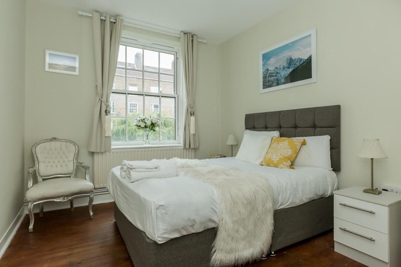 Fantastic 2 Bedroom In Waterloo Apartment *