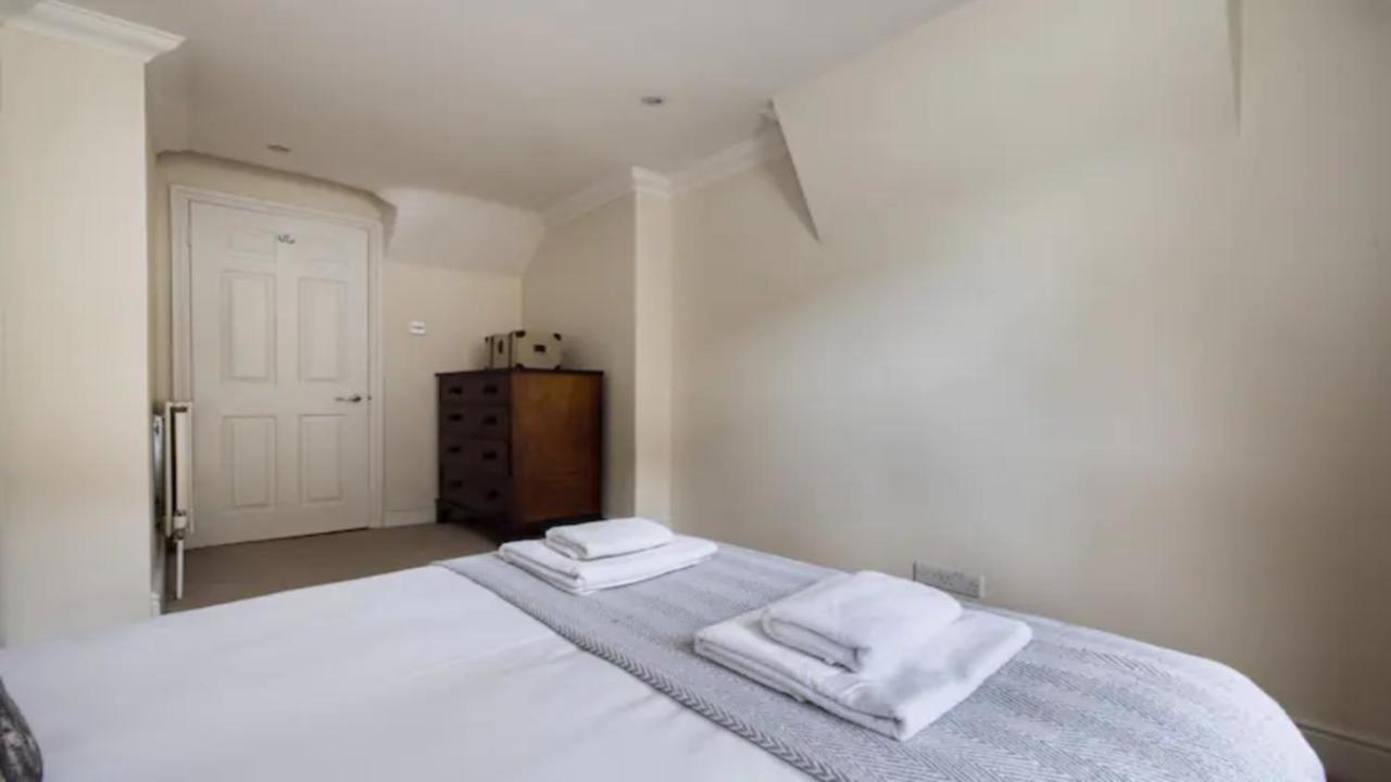The West Kensington * Londen