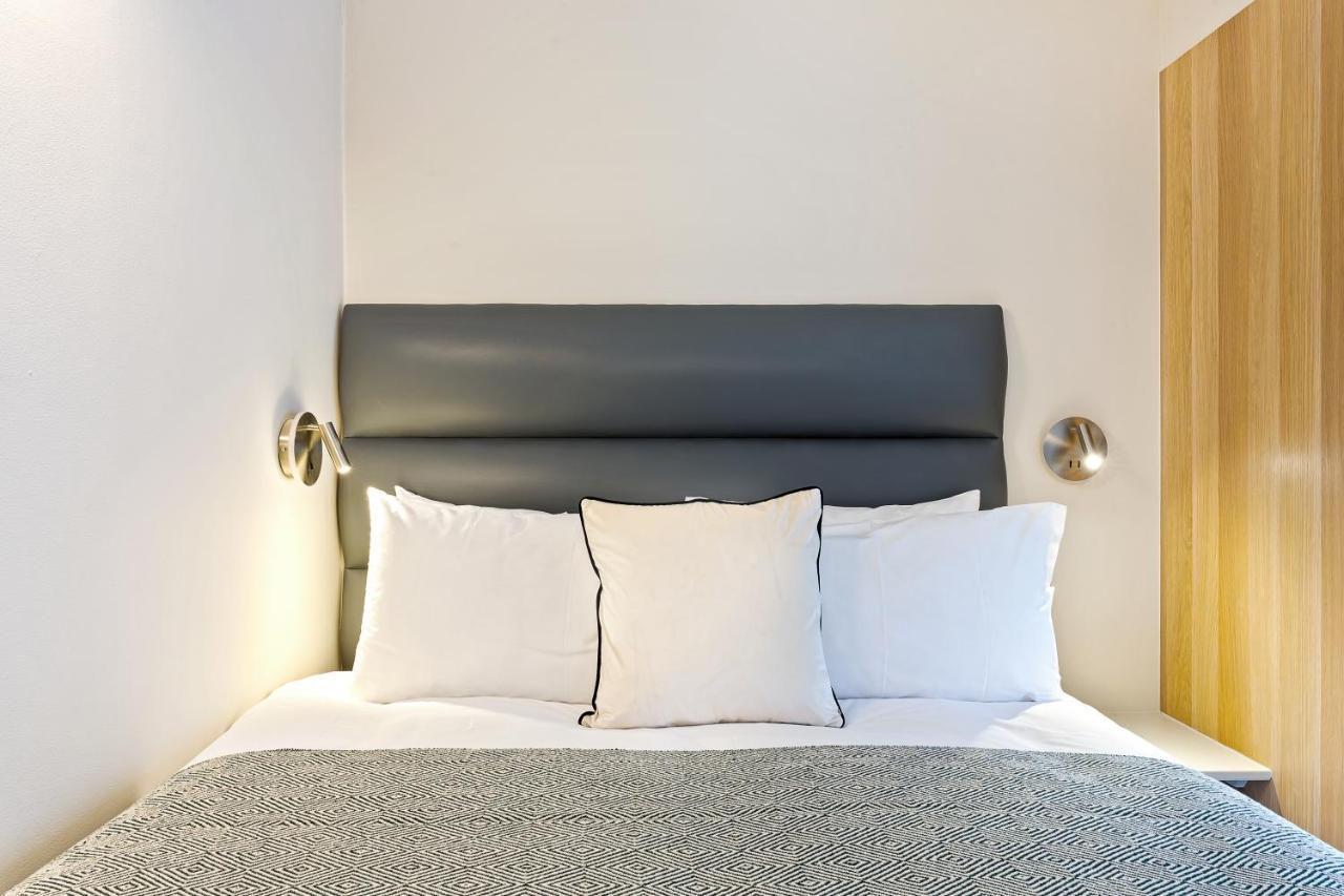 Cleveland Residences Paddington Apartment