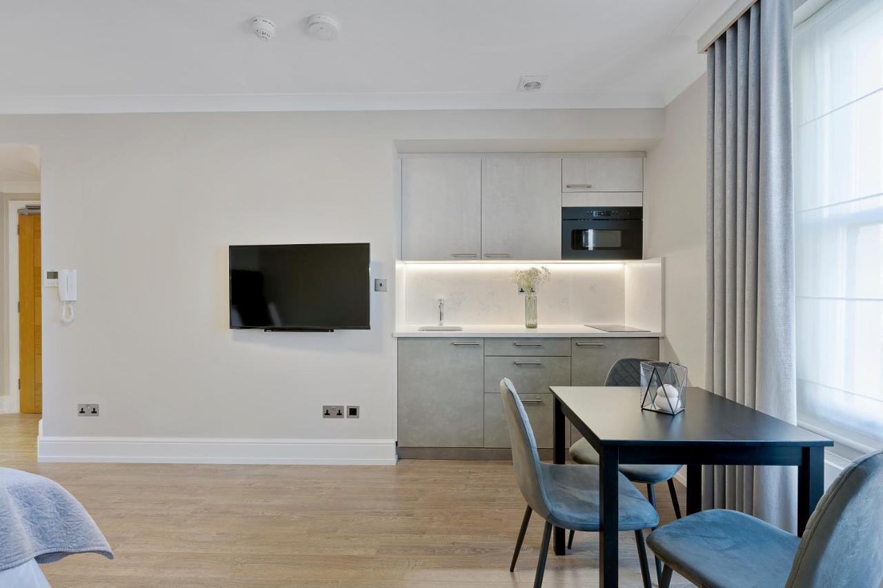 Cleveland Residences Paddington Apartment *