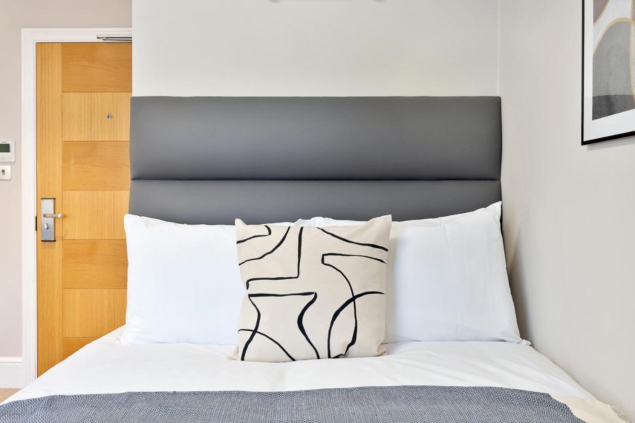 Cleveland Residences Paddington Apartment *