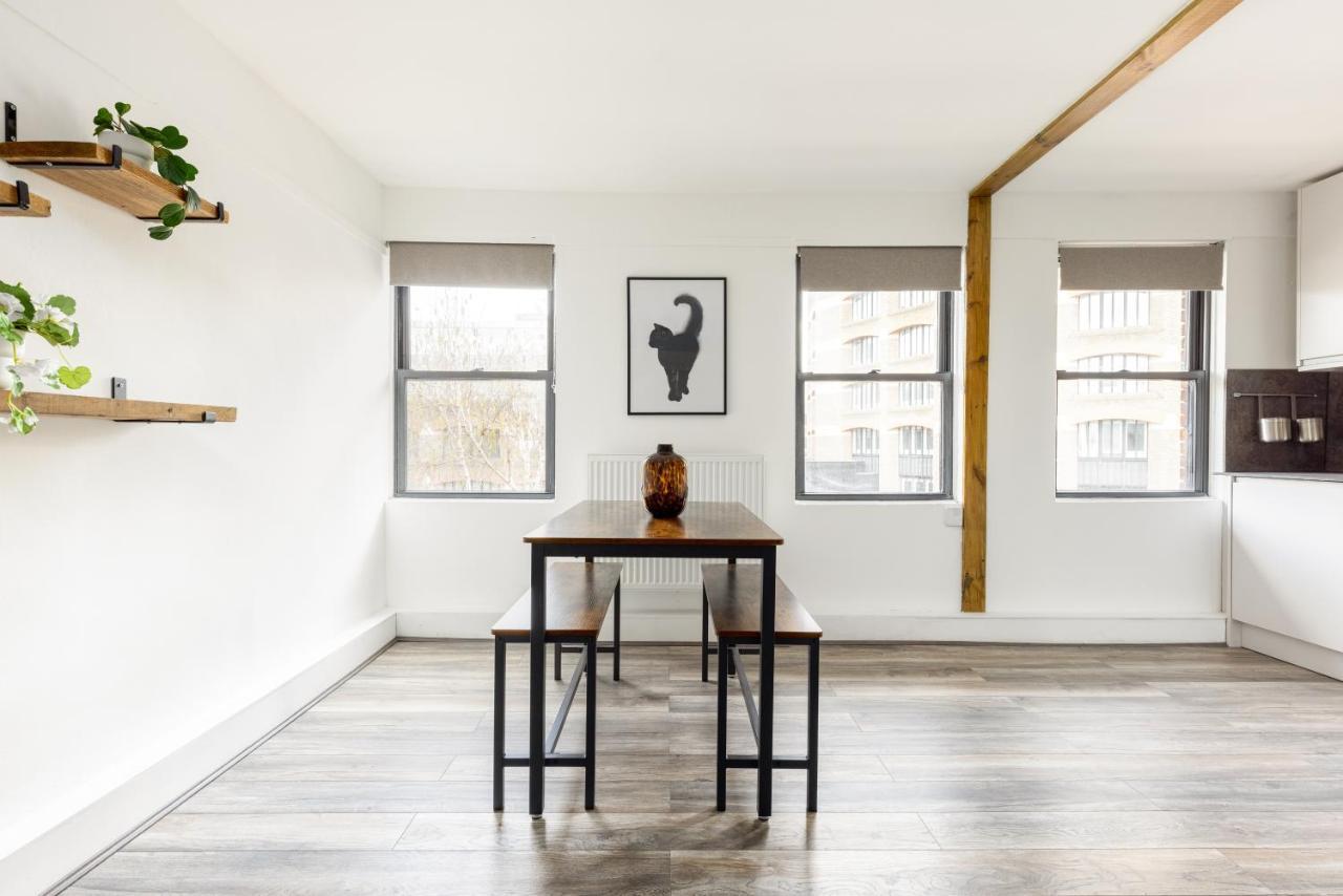 The Pimlico Apartment *