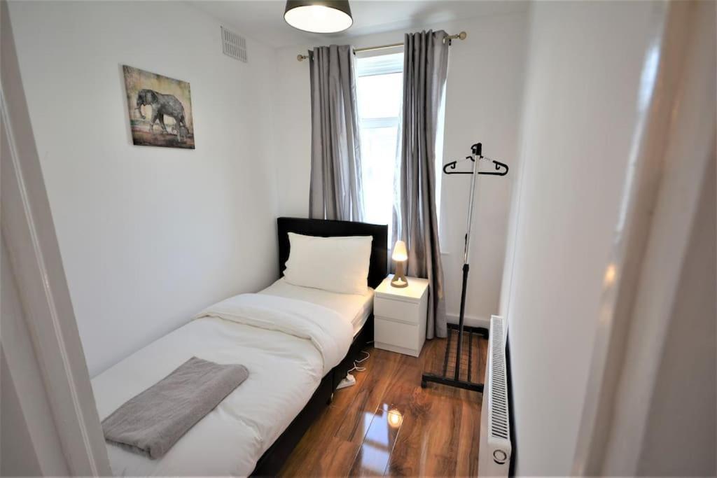 4 Bedroom House In East Сasa de vacaciones