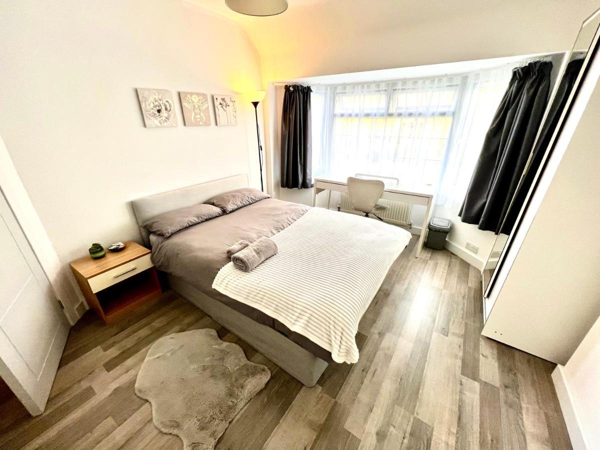 Comfortable Double For One Person Londen