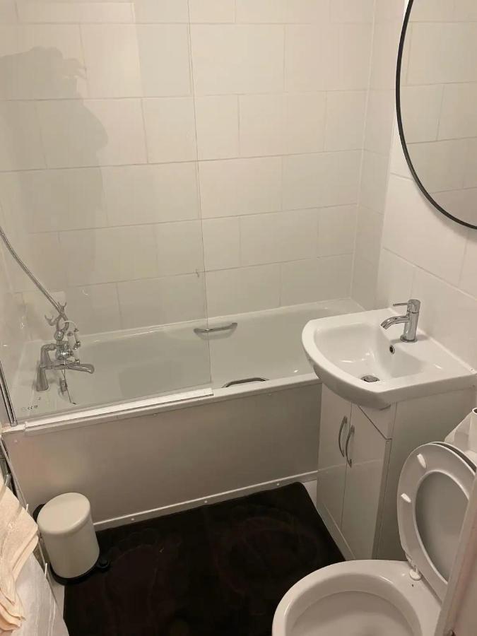 Two Bedroom Flat In Greenwich Near The 02 *