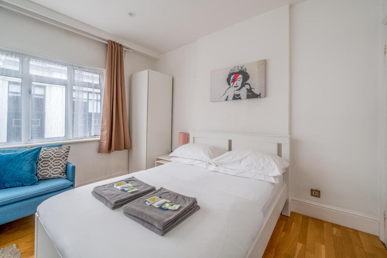 Private - Wardour Street - Berwick Street Apartment London