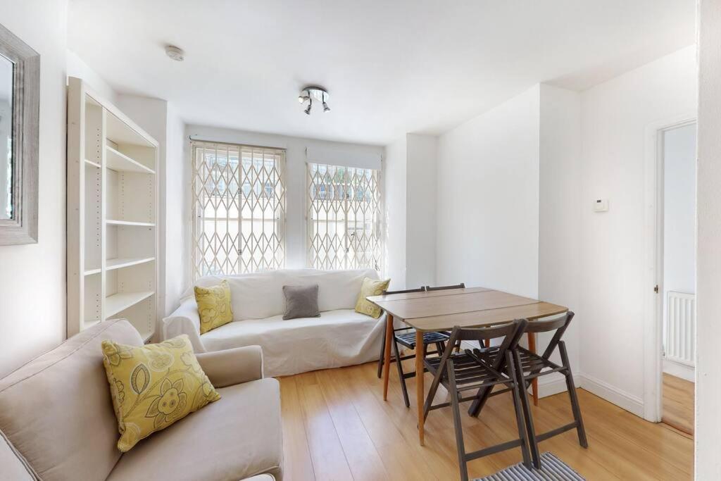 Appartement Cosy 2 Bedroom Garden Flat In West Kensington *