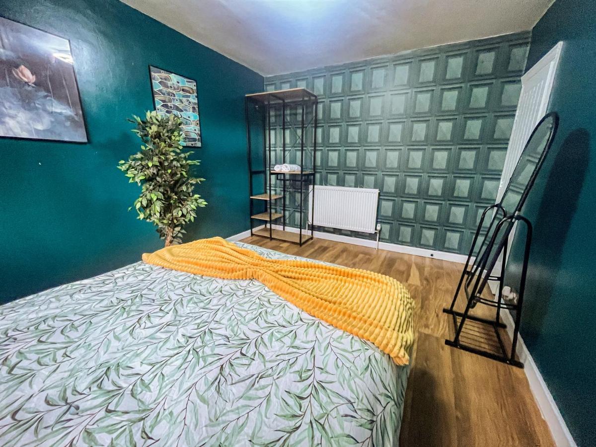 Swanky Townhouse In The Heart Of East Feriehus London