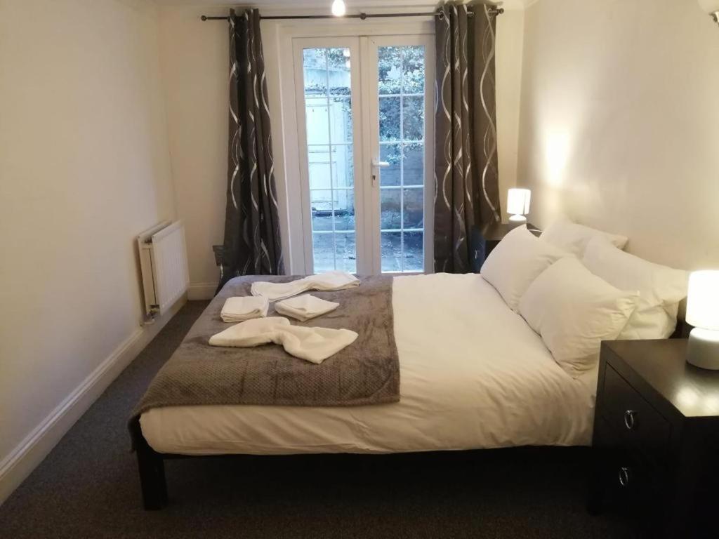 Apartment Entire 2-bedroom Flat In Camden London