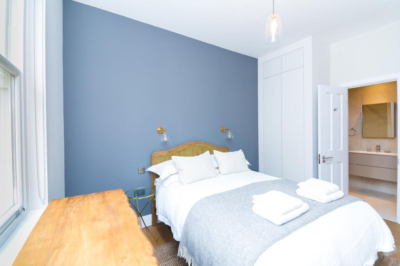 Whitfield Street Apartment London