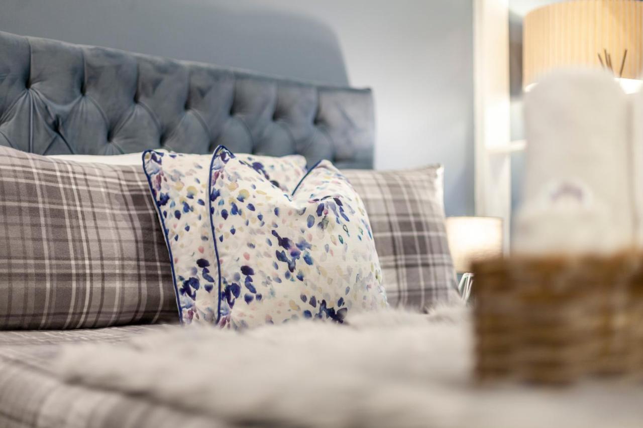 Homestay Private Double Bd With Optional Balcony, 15 Mins To Cc London