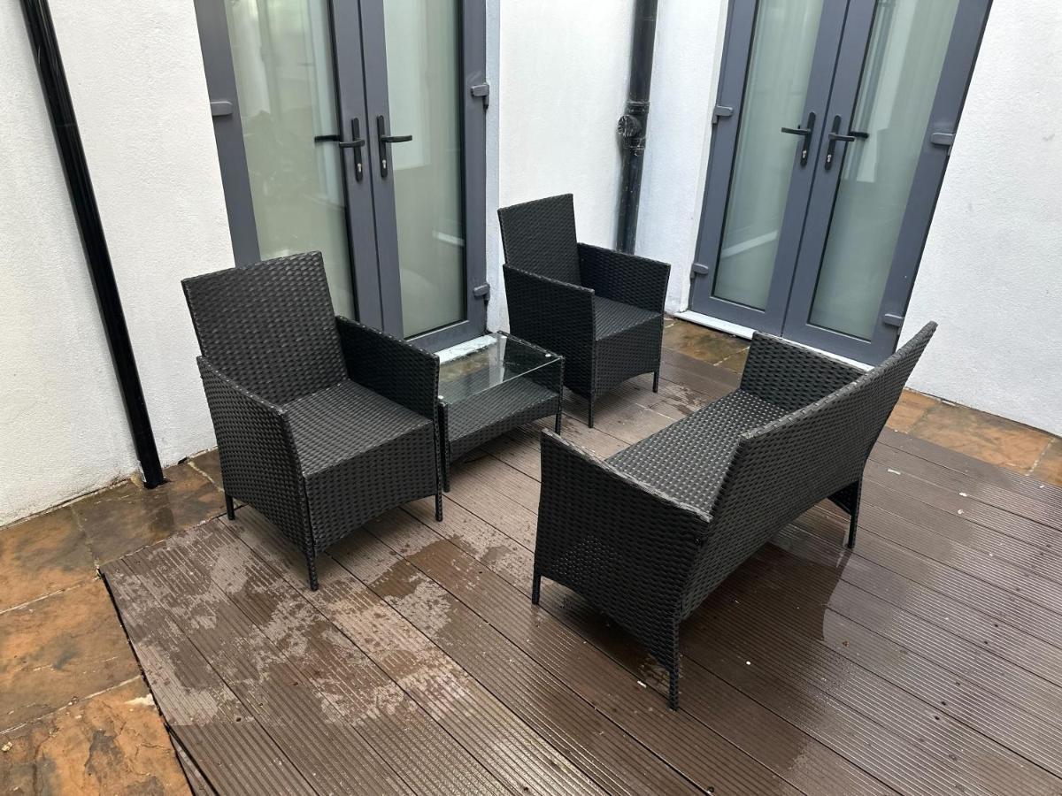Joivy Stylish 3 Bed, 3 Bath House With Private Courtyard In Chelsea Vakantiehuis