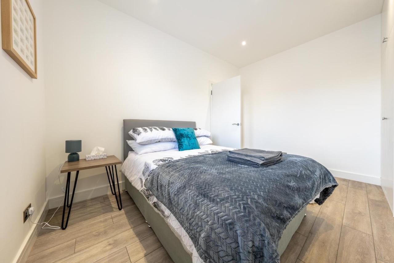 Modern Split Level 2br Spacious Maida Vale Apartment