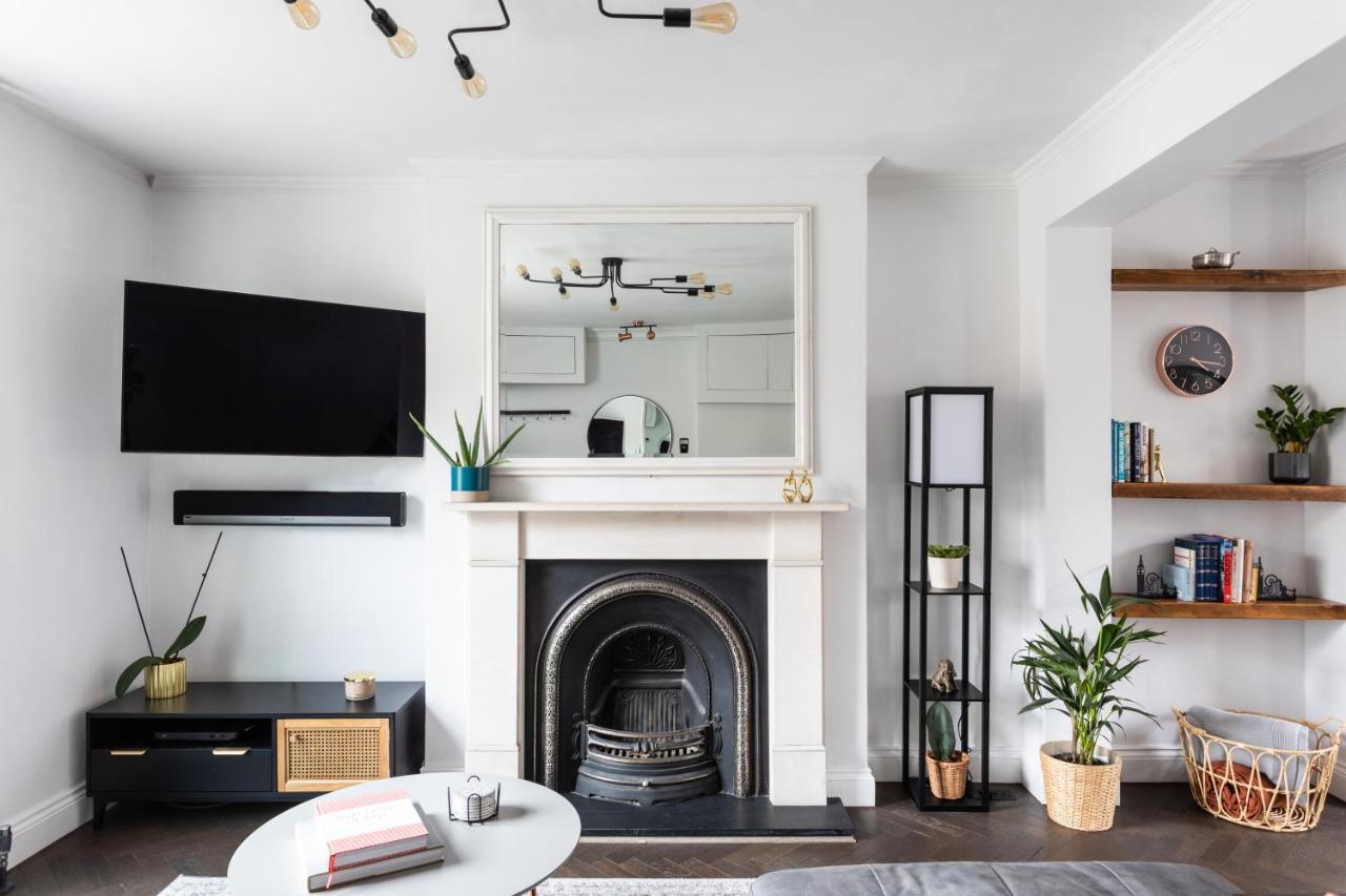 Stunning Townhouse With Large Roof Terrace Appartement *