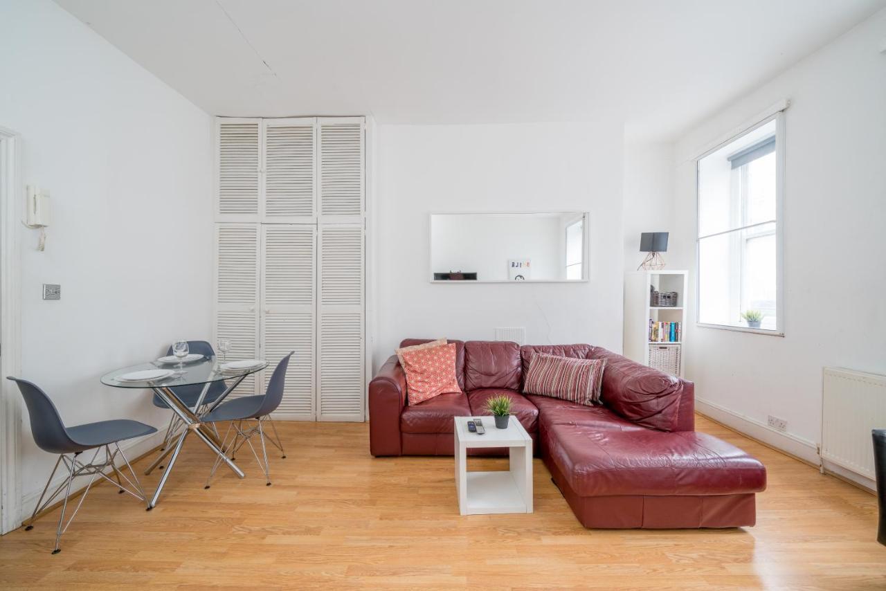 Soho Sleeps 4, Covent Garden & Leicester Square Leilighet London
