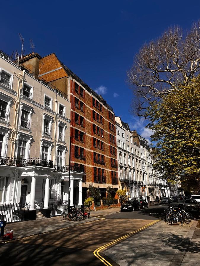 Apartment Hyde Park,3 Min Walk,family Home! 2 Bedrooms & 2 Bathrooms Apartment! Fantastic Location