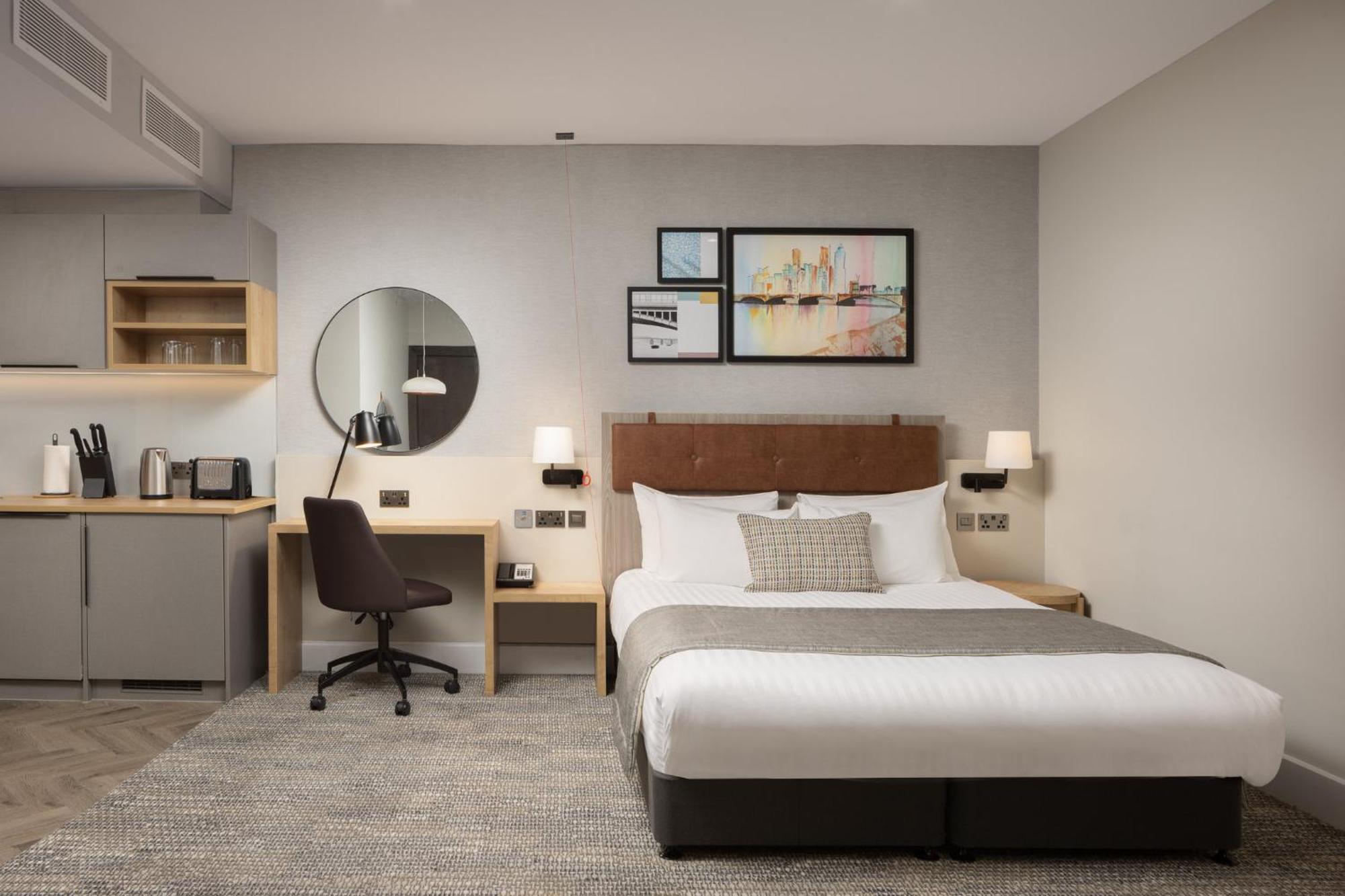 Staybridge London-vauxhall By Ihg Hotell London