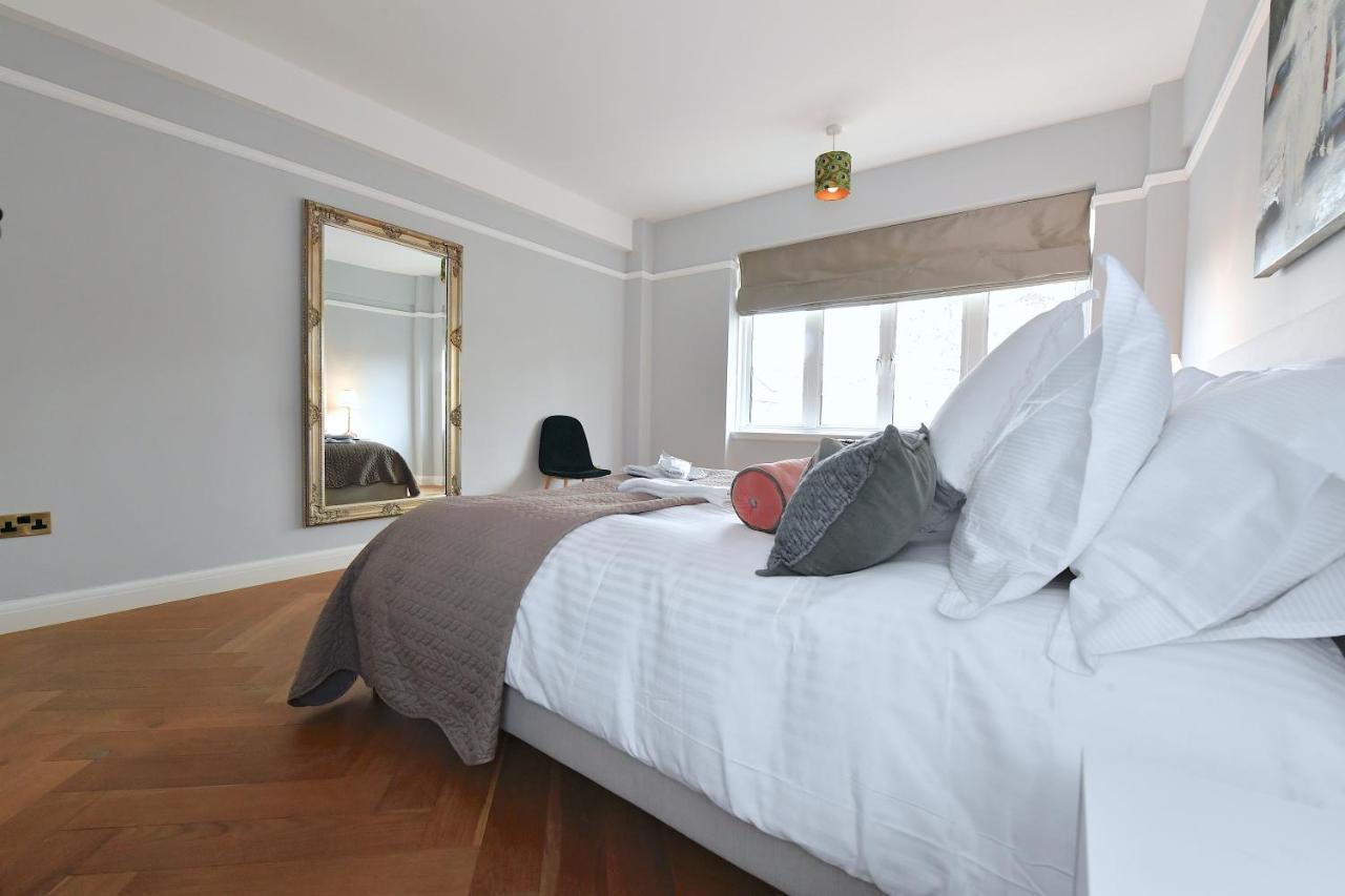 Stunning 2 Bed Art Deco In Earl's Ct By Jen's Homes 4 * Londen