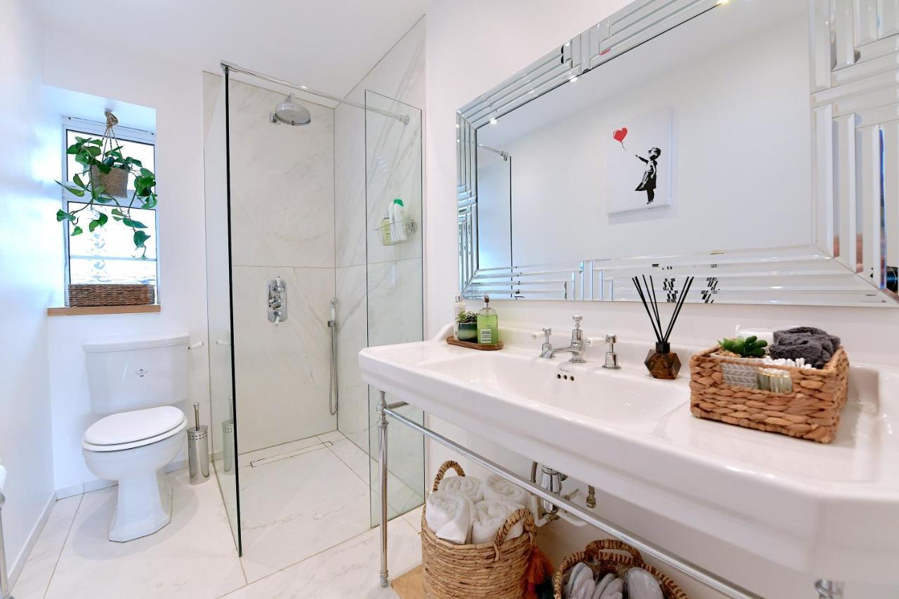 Stunning 2 Bed Art Deco In Earl's Ct By Jen's Homes 4 * Londen