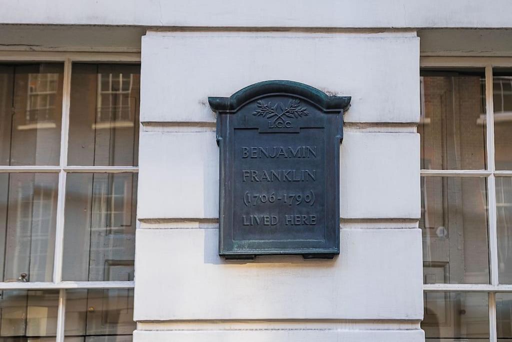Arcore Premium Craven Street Apartment London