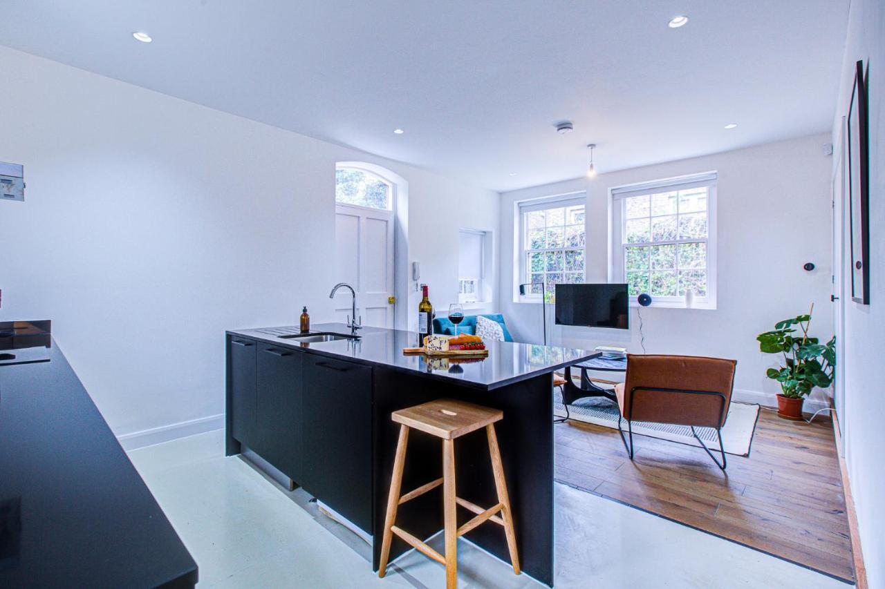 Leilighet Charming 1br In A Gated Complex And A Short Walk From Queens Park Tube