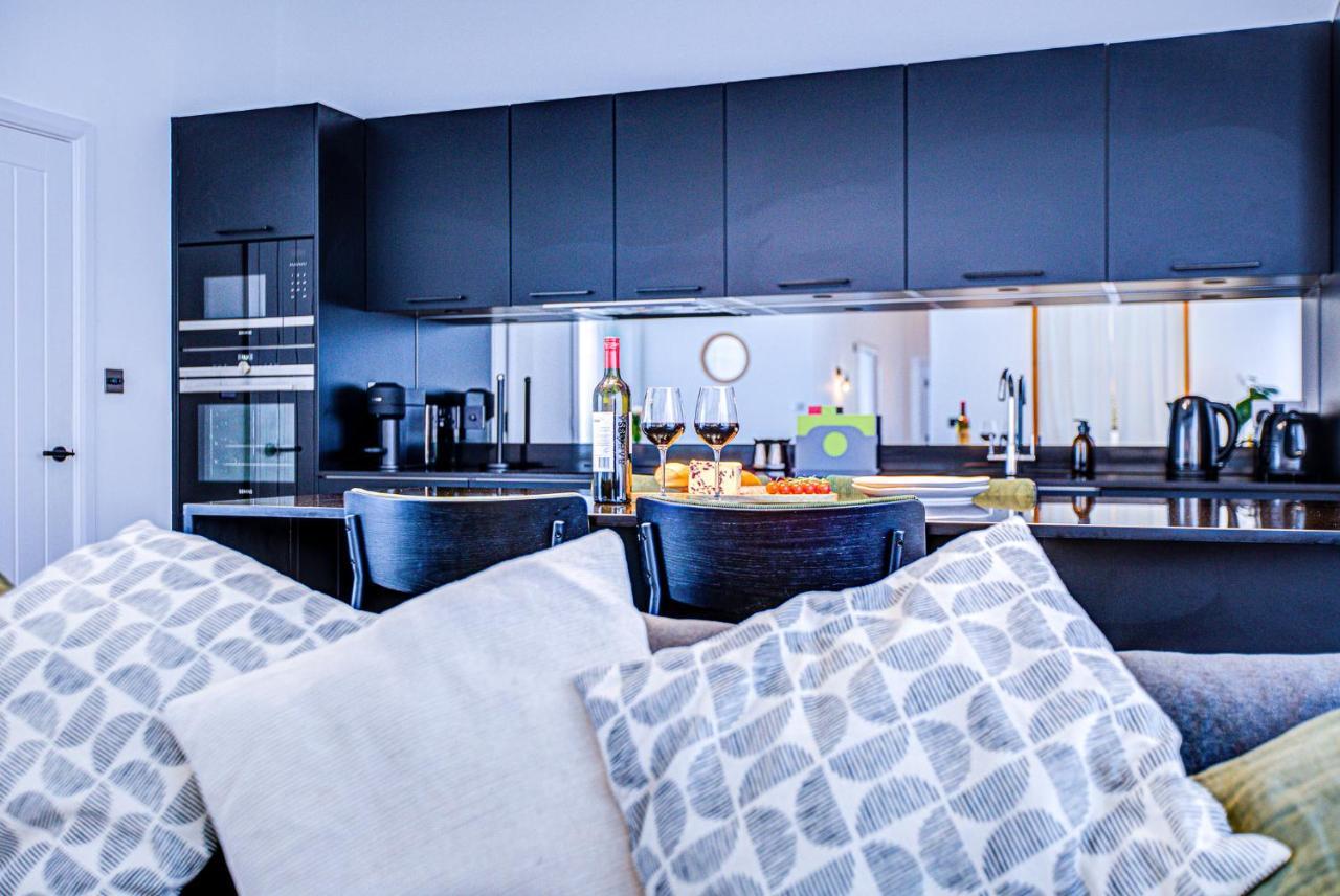 Stunning Penthouse Close To Queen's Park - Mega Fast Internet Appartement *