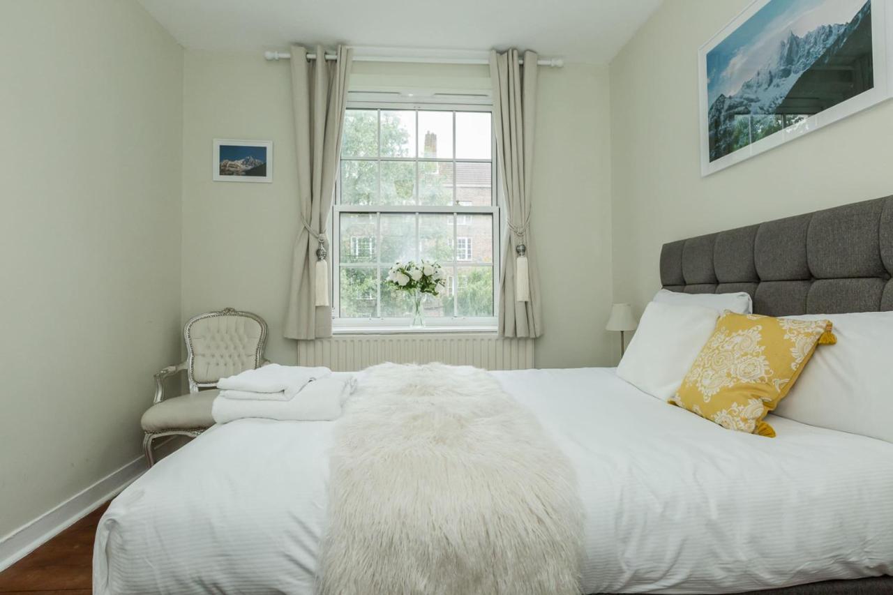 Fantastic 2 Bedroom In Waterloo Apartment