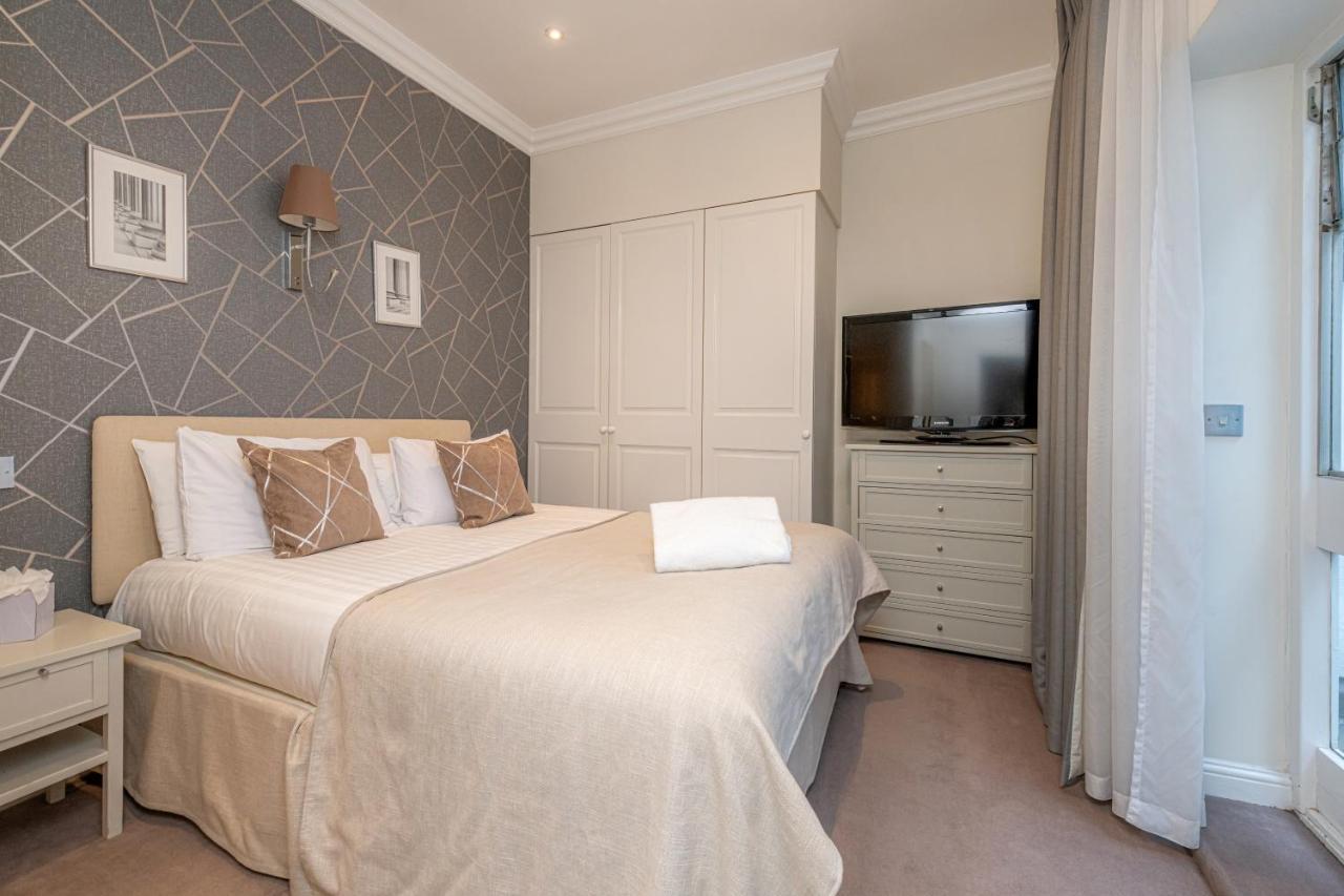 Aparthotel Manson Place 4*