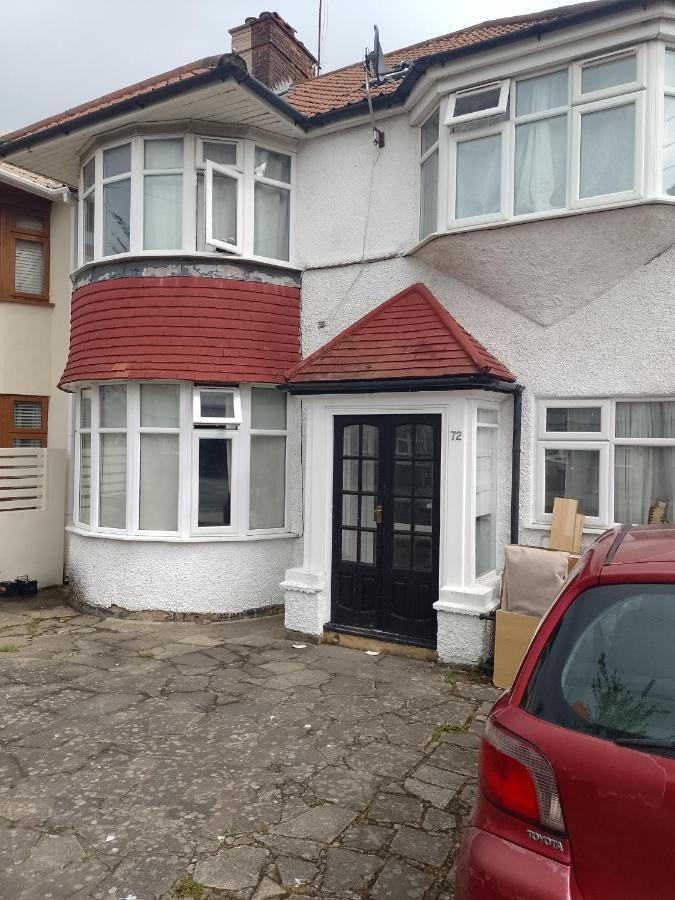 Apartment Dolis Hill London