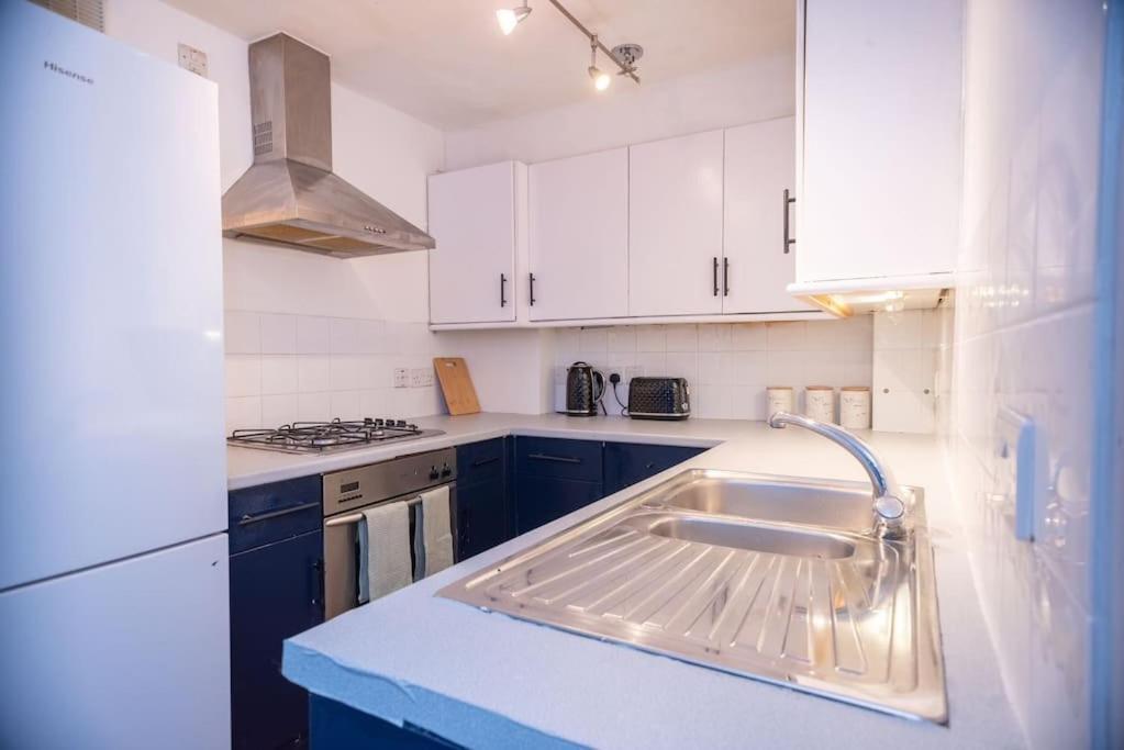 Spacious 1 Bed- Nunhead/peckham-sleeps 4 Leilighet London
