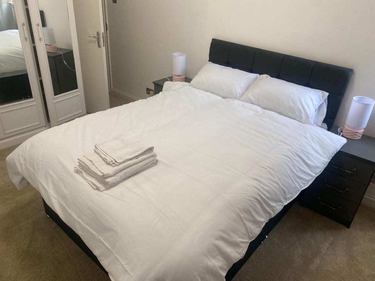Cozy Two Bedroom Flat In The Heart Of Leilighet London