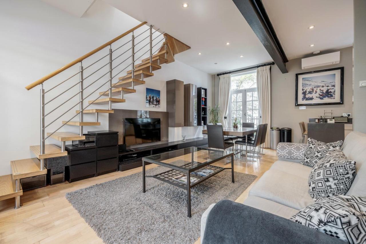 Luxurious Mews House Next To Hyde Park Appartement Londen