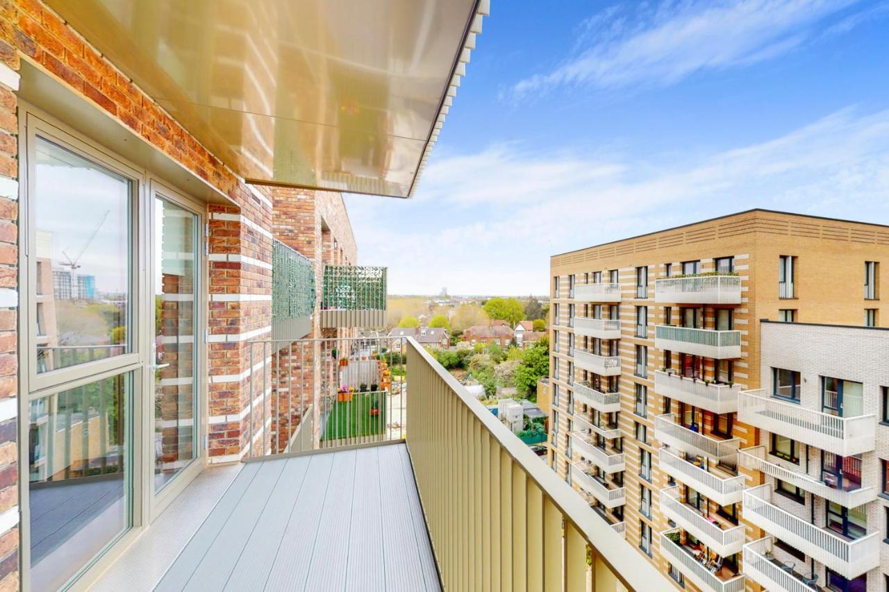 Modernistic 2 Bedroom Flat With Balcony In South Acton Apartamento *
