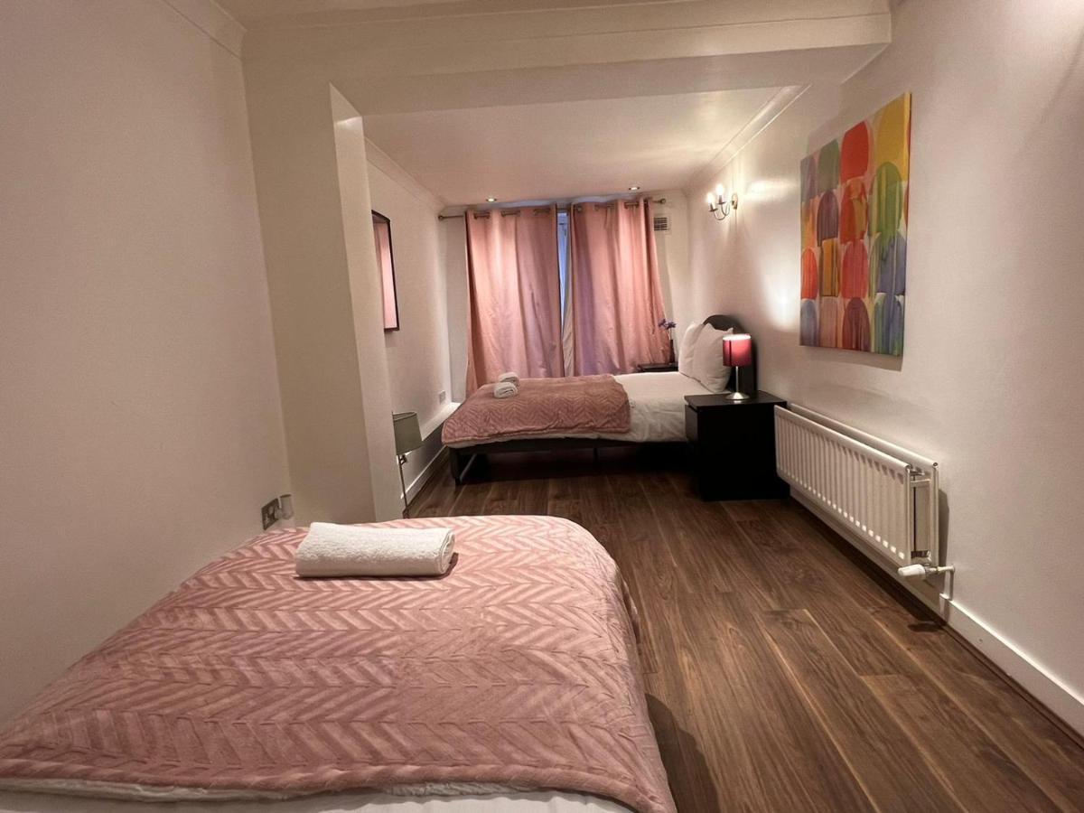 Entire 2-bedroom Flat In Camden Apartment London