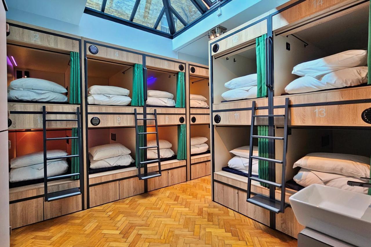 Hostal Clink261