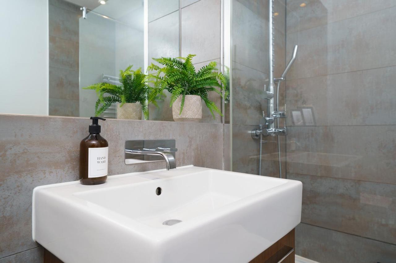 Trafalgar Sq 1 Bedr, 3 Beds Sleeps 6 Leilighet