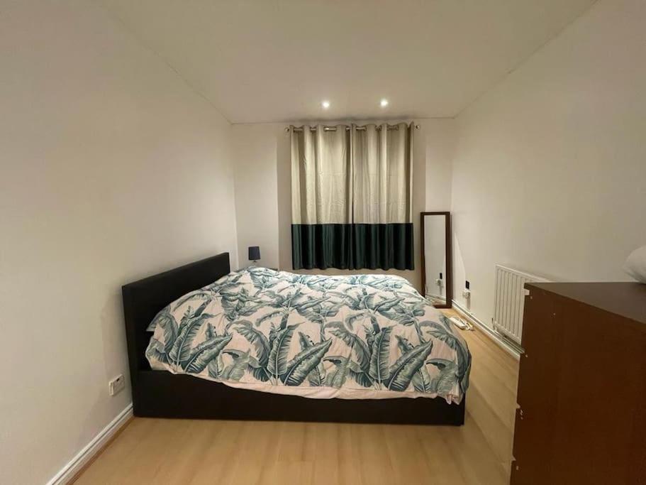 Apartamento Beautiful 2 Bedroom Flat In London! Near Excel O2 Arena And Central! With Garden