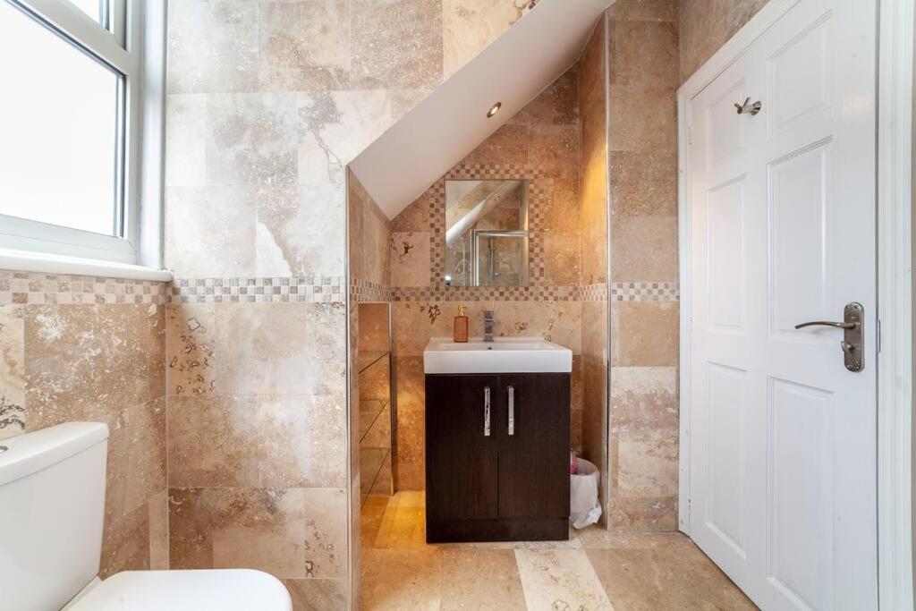 Appartement 2 Bedroom Duplex Londen
