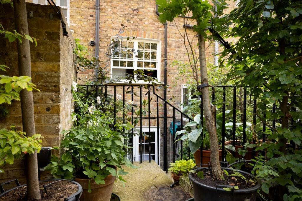 Kings Cross, Self-contained House & Private Garden London