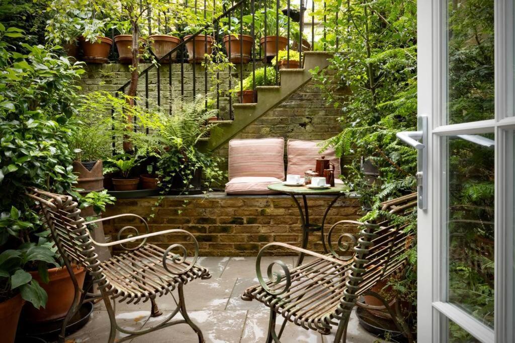 Kings Cross, Self-contained House & Private Garden Holiday home