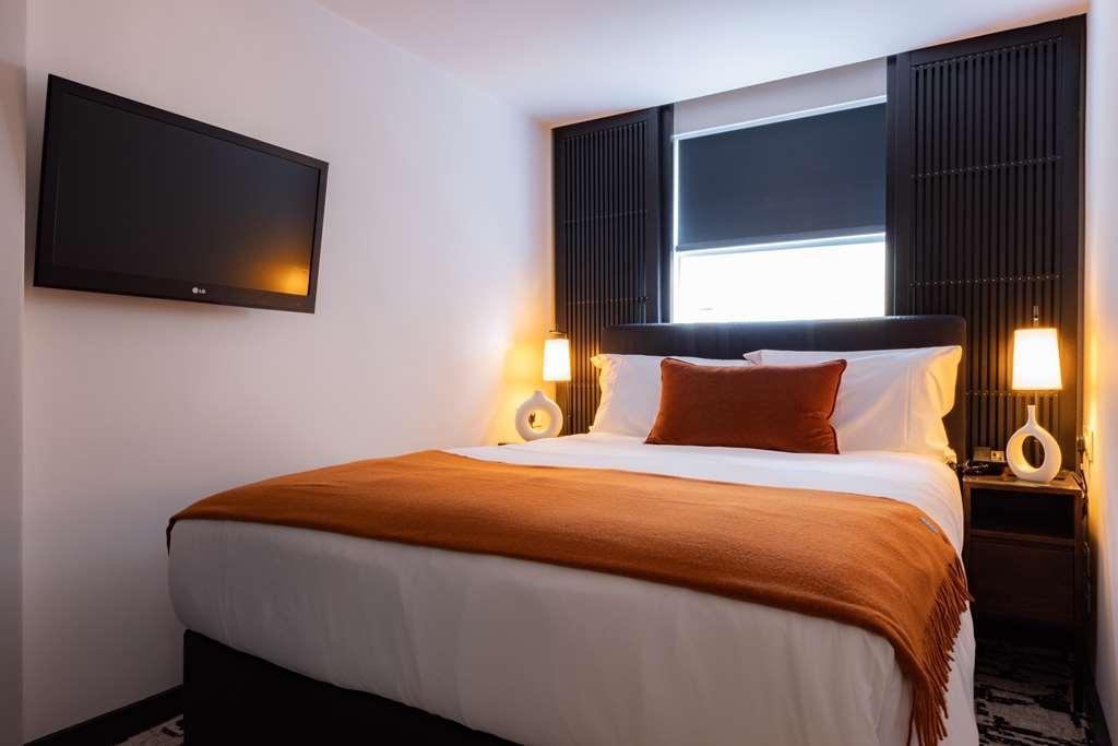 La West - Hyde Park Hotel