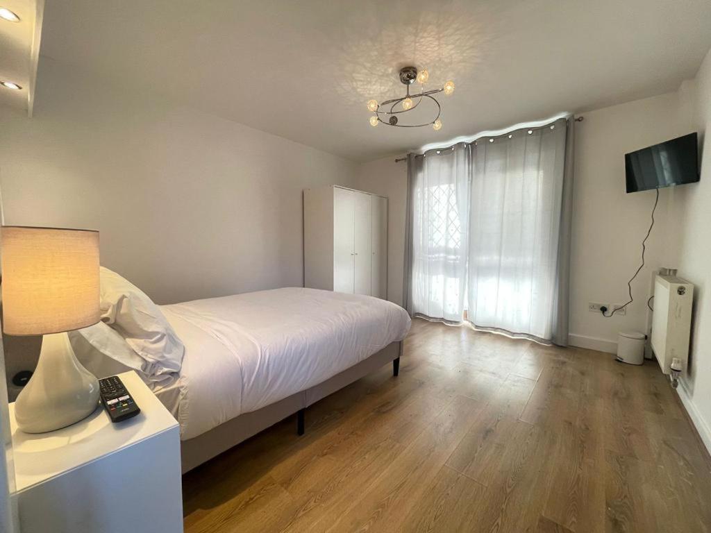 Deluxe Spacious In Beckton Privatunterkunft London