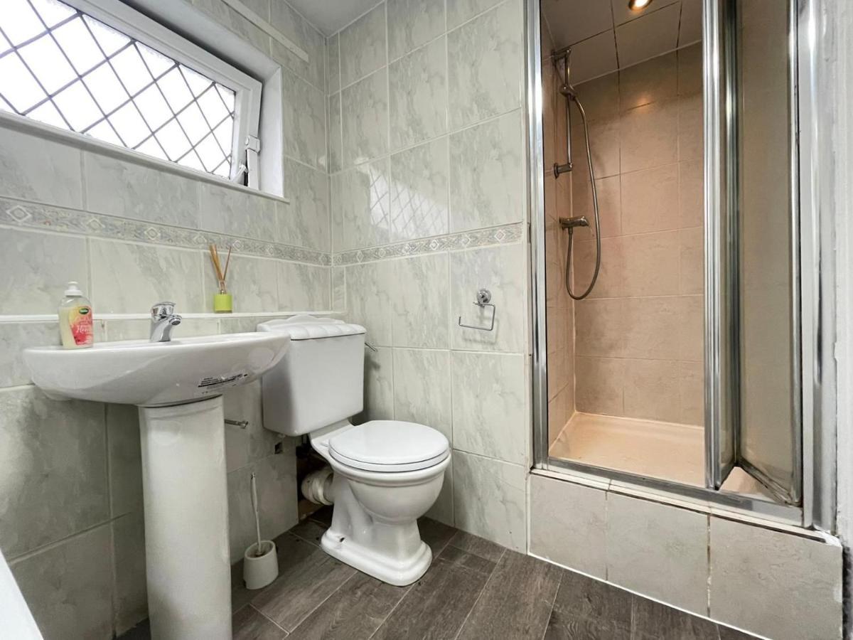 Deluxe Spacious In Beckton Privatunterkunft London