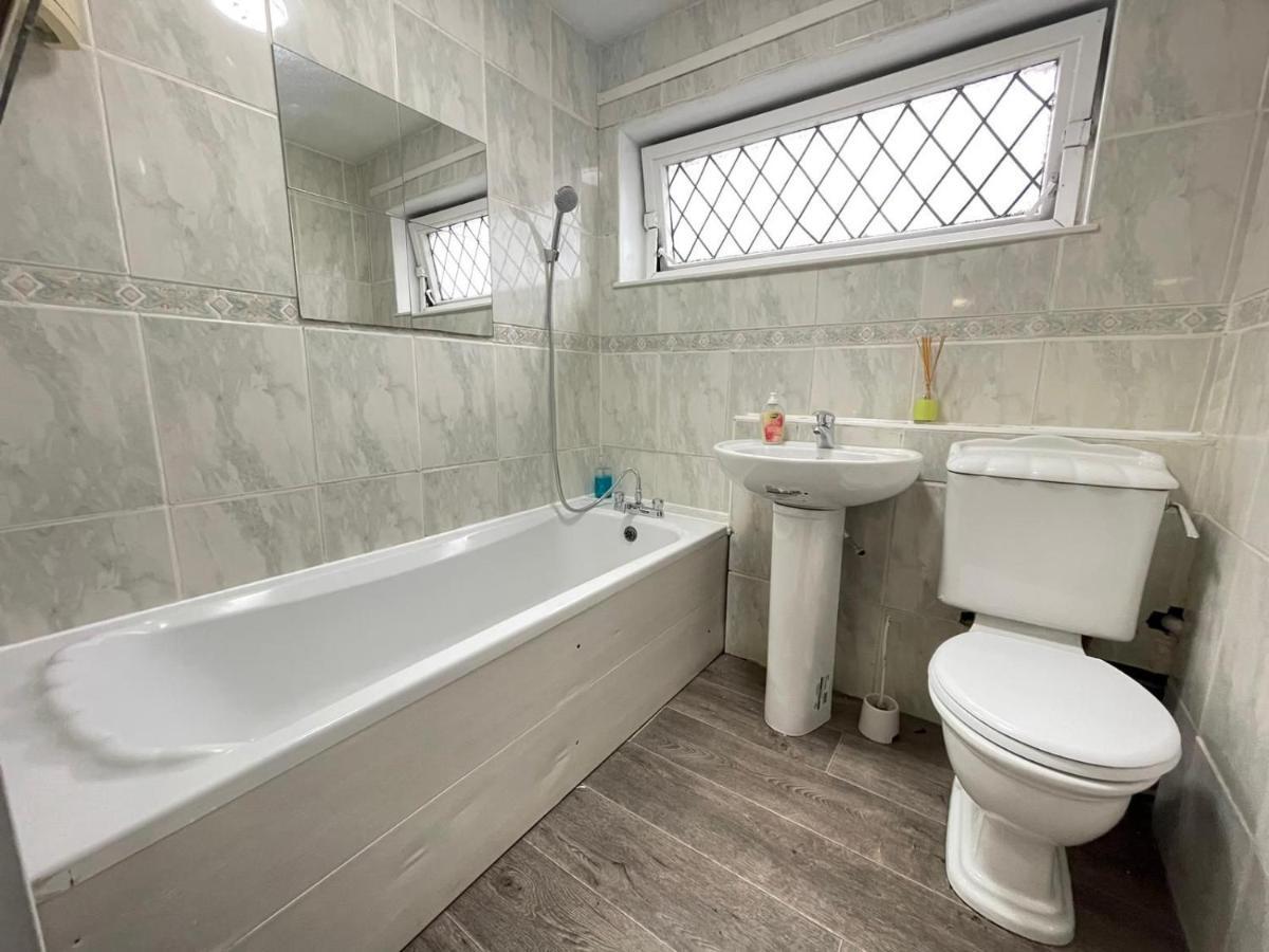 Deluxe Spacious In Beckton Privatunterkunft London