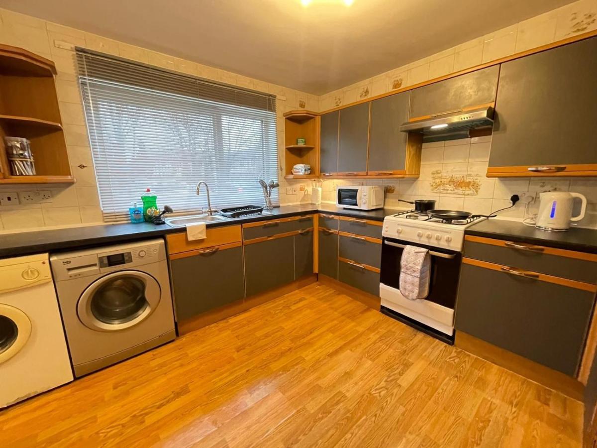 Deluxe Spacious In Beckton London
