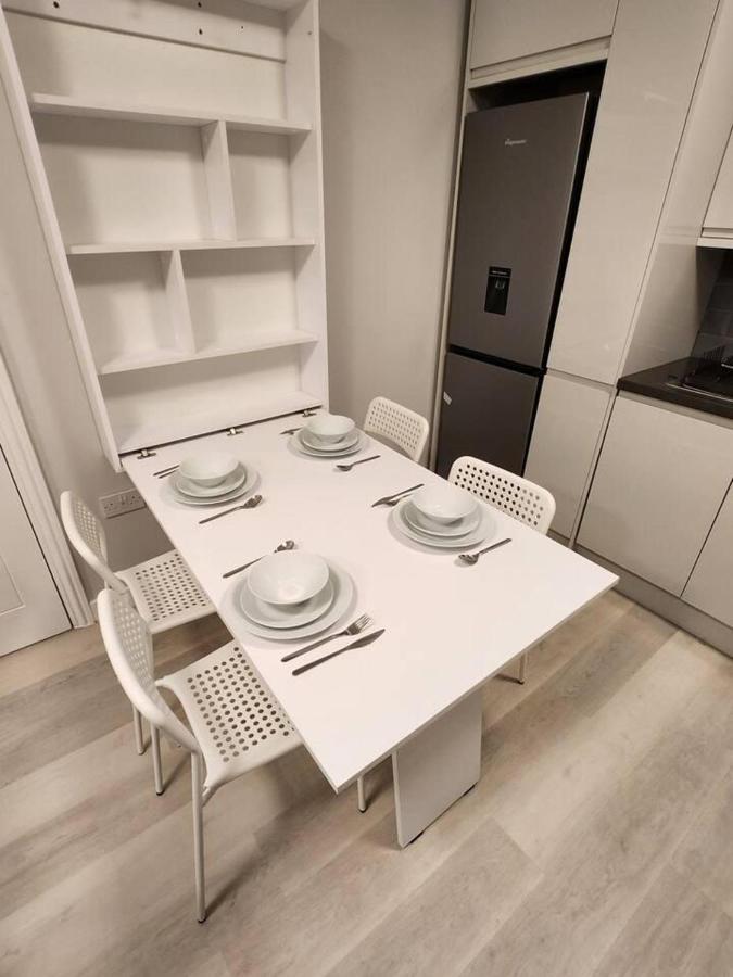 Beautiful 2-bed In - Sleeps 6!