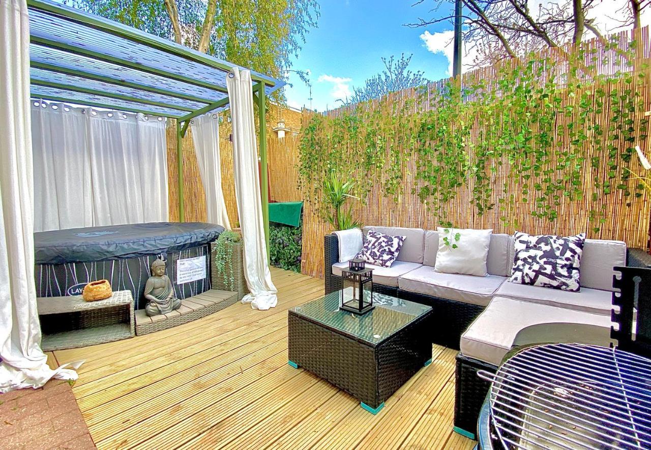 Apartment 1bed W/ Hot Tub & Garden