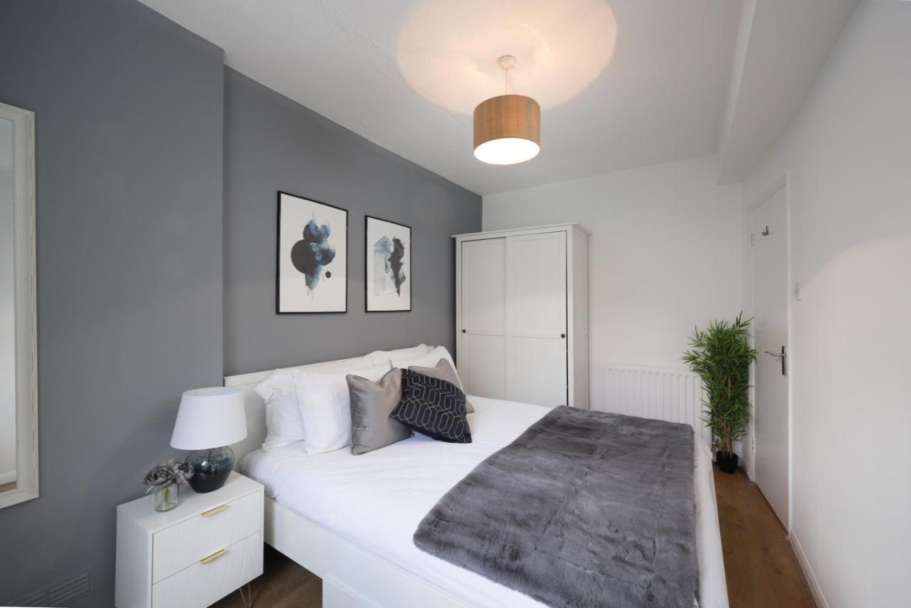 Modern One Bedroom Next To Old Street Apartment *