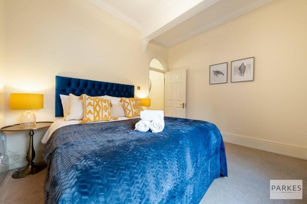 South Kensington - Cromwell Rd Apartment *